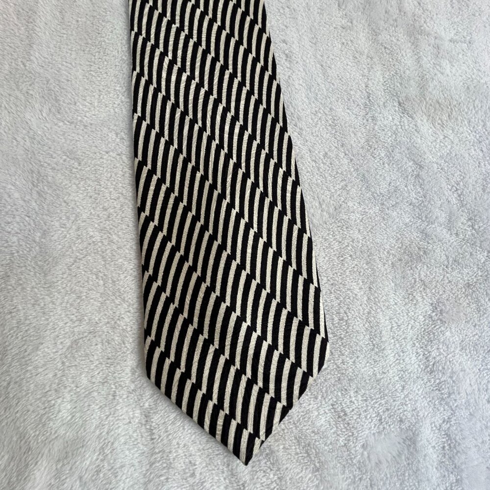 Pavone Mens Handmade Silk Necktie Black & White Striped Pattern Made In Italy